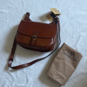 Patricia Nash Designs -  Sienna Pocket Hand Bag